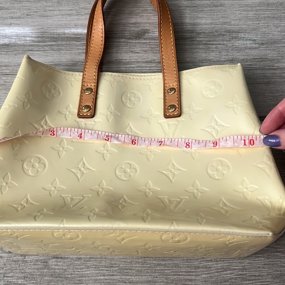 Louis Vuitton Small Vernis Cream Tote EUC - Picture 3 of 13